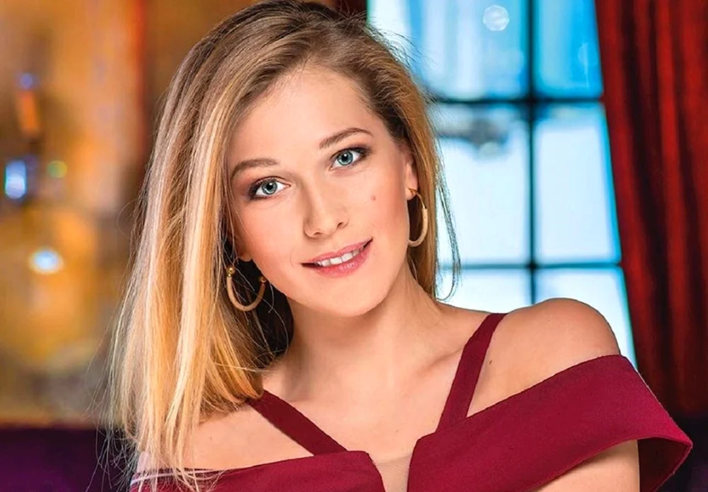 Karina Andolenko
