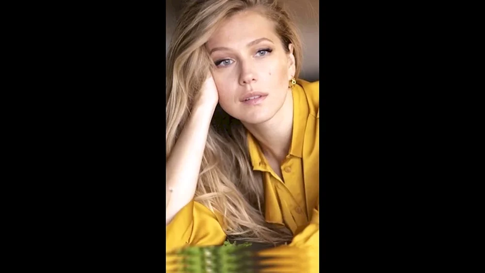 Karina Andolenko