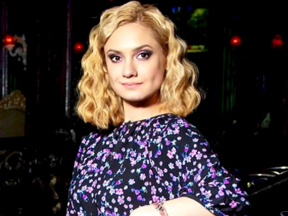 Karina Mishulina. Mishulina
