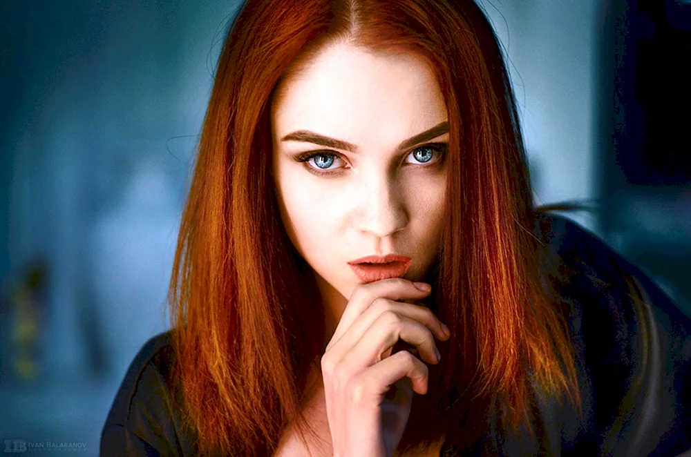 Karina Silantieva Modell Rotschopf