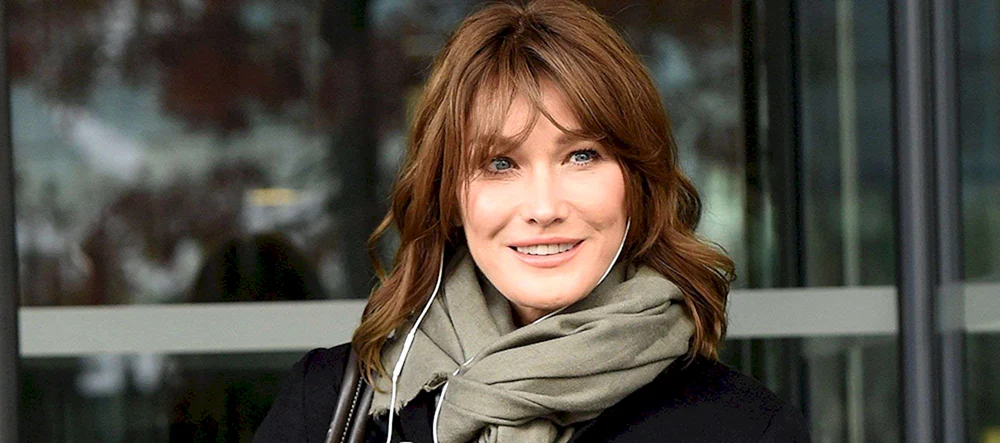 Carla Bruni als junges Mädchen