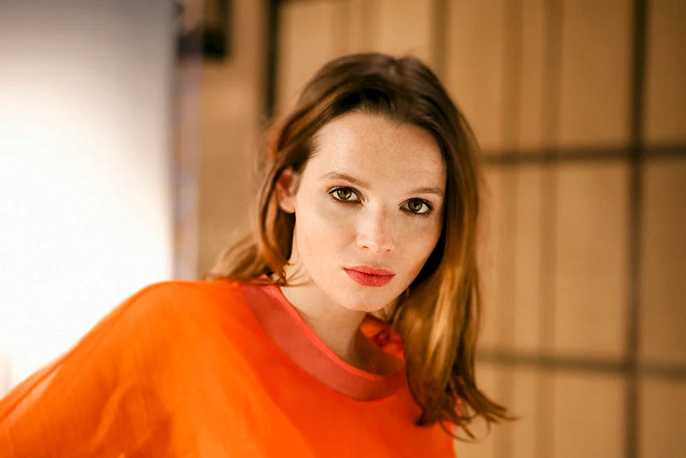 Caroline Herfurth 18
