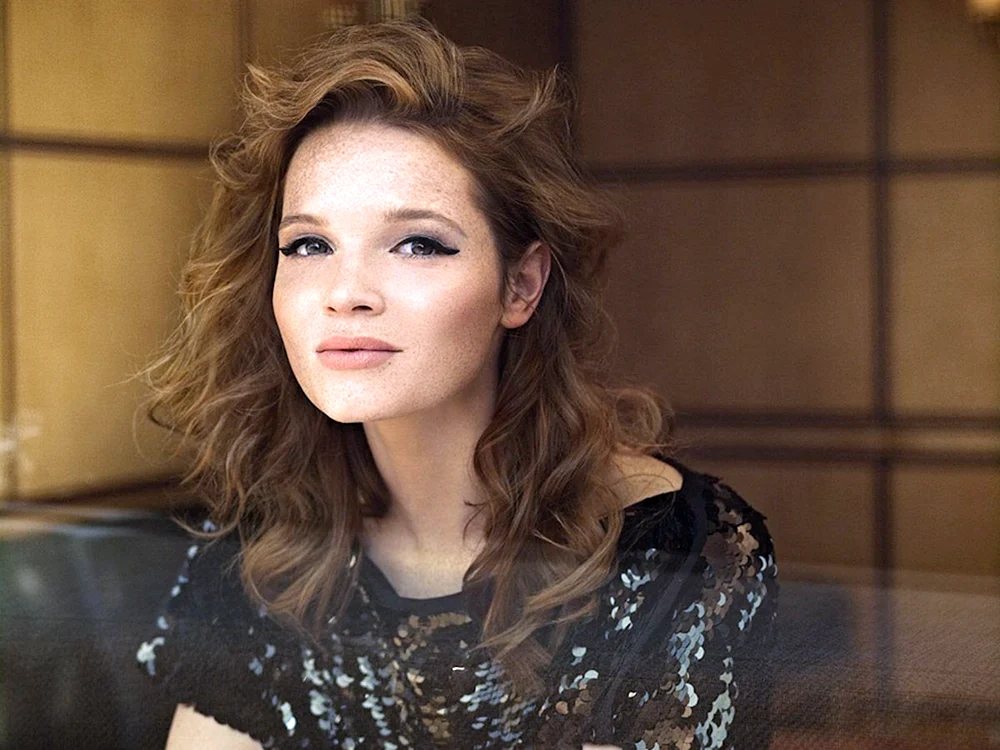 Caroline Herfurth heiß