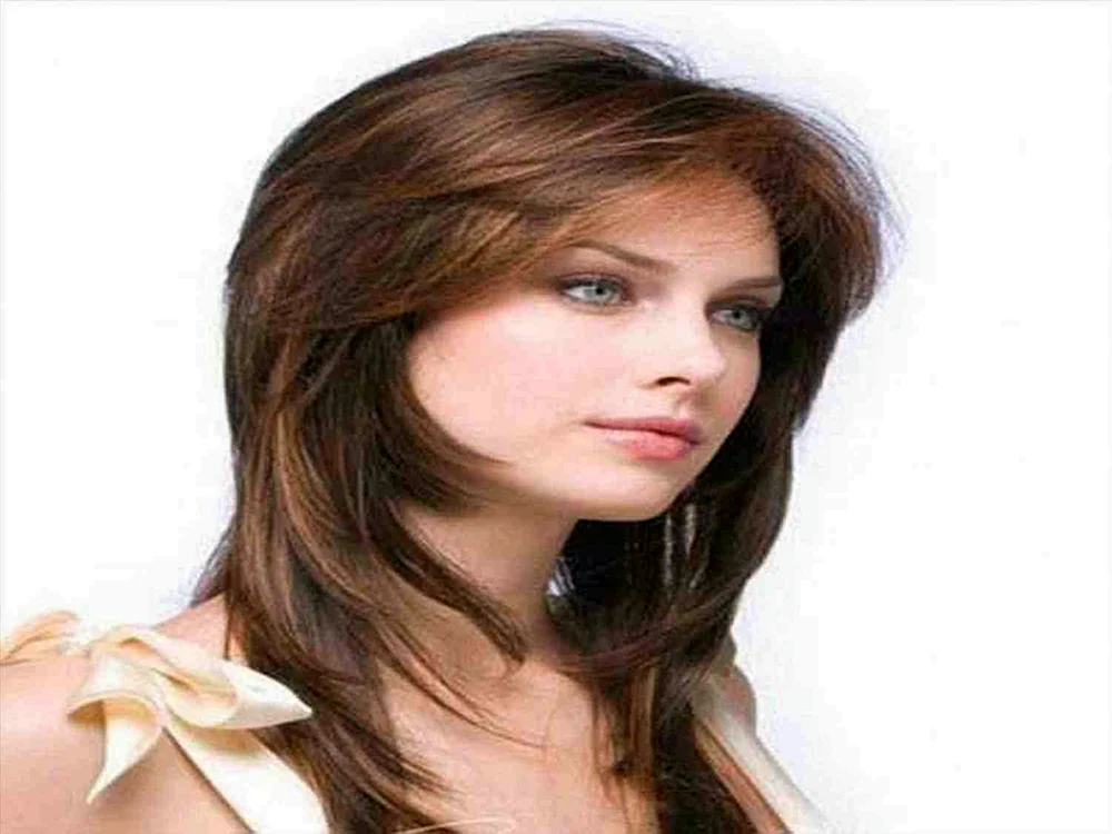 Cascade Rhapsody Haarschnitt für mittleres Haar. Haare
