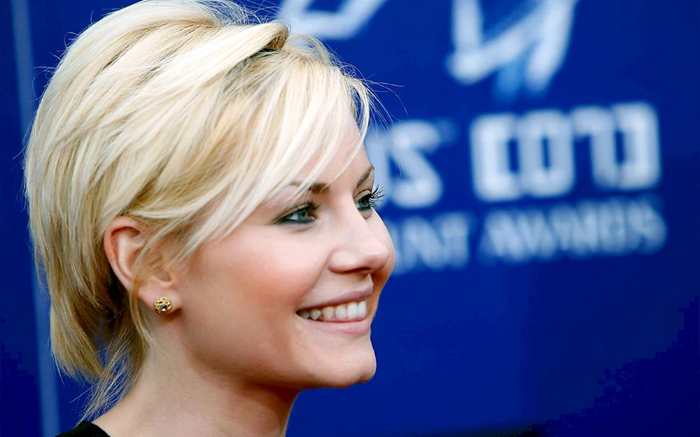 Elisha Cuthbert