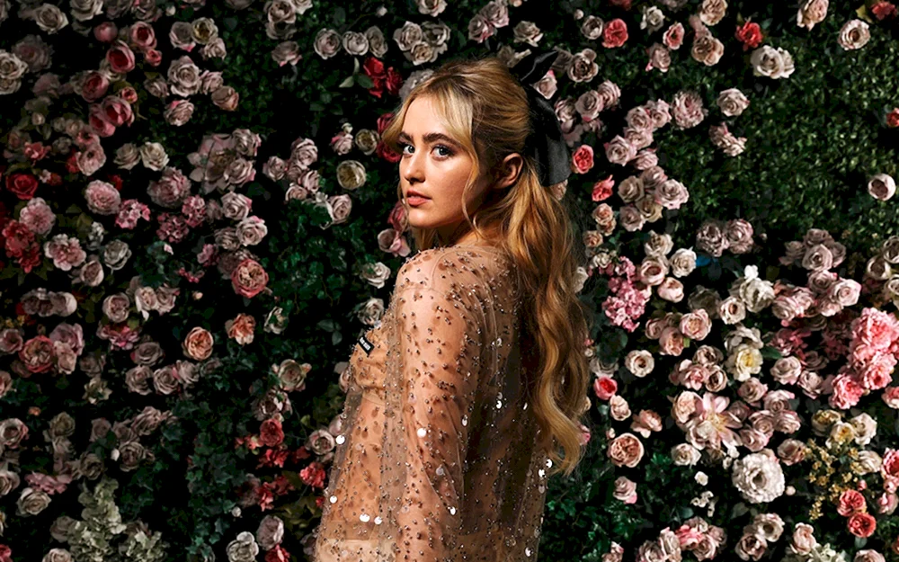 Kathryn Newton kleine Frauen