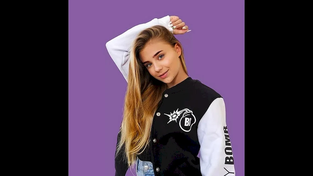 Katya Adushkina 2019