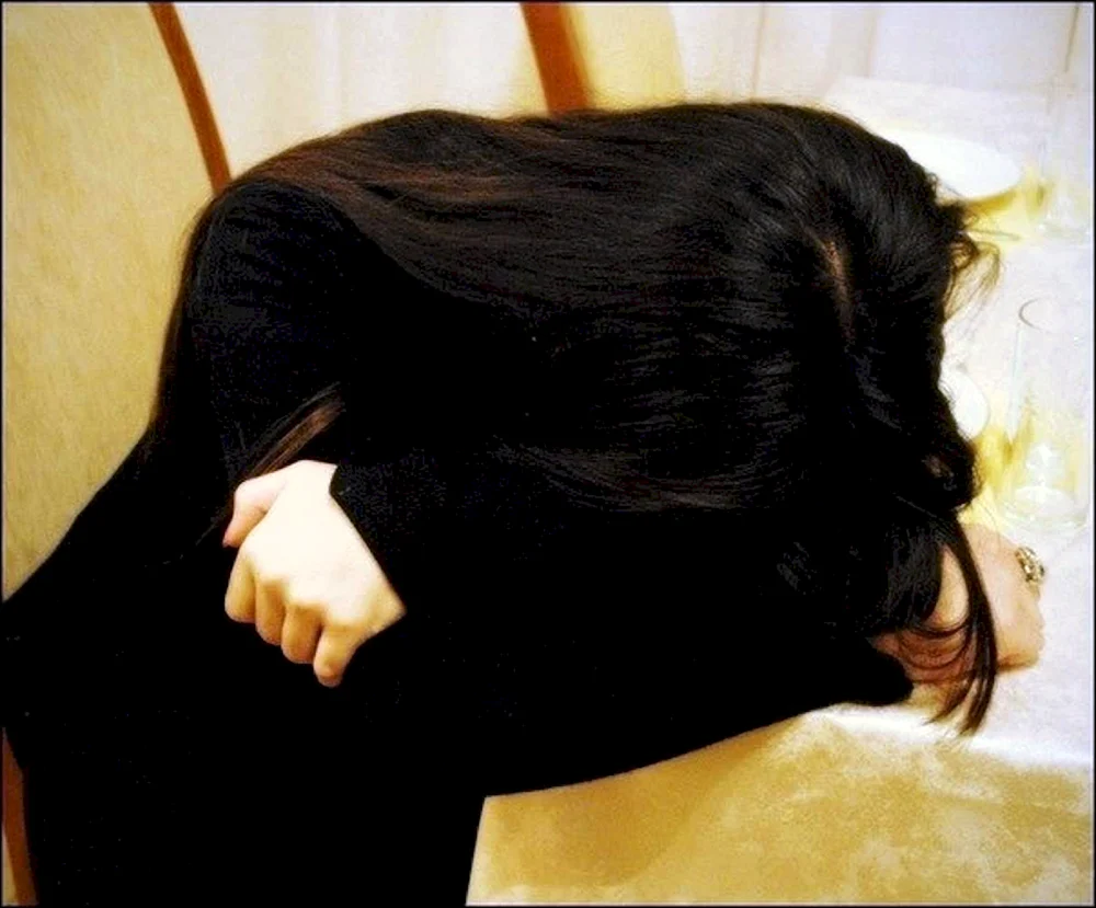 Mädchen mit schwarzen Haaren
