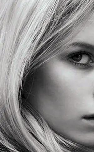 Kate Moss als junge Frau