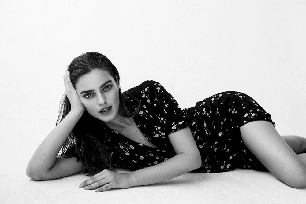 Caitlin Stasey Königreich