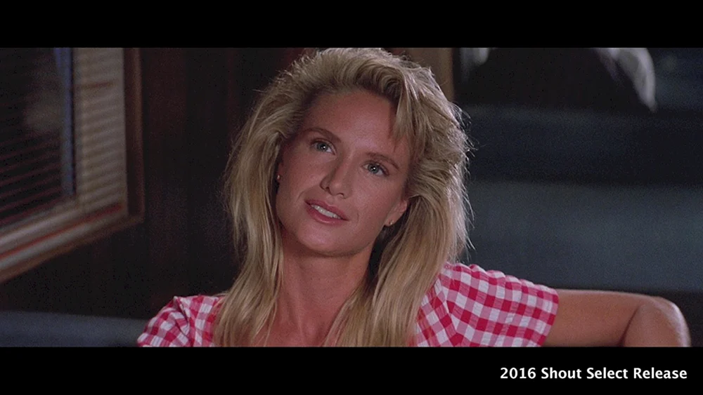 Kelly Lynch in Roadhouse