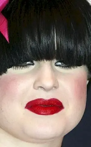 Kelly Osbourne mit Pony