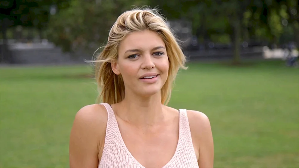 Kelly Rohrbach Foto