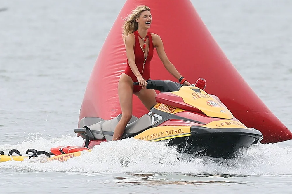 Kelly Rohrbach Baywatch.