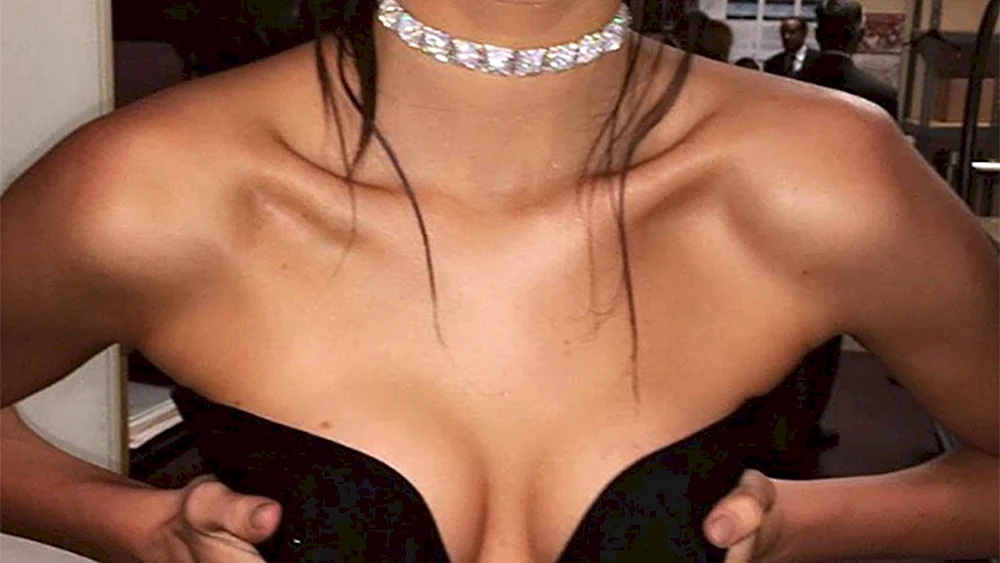 Kendall Jenner kleine Brüste