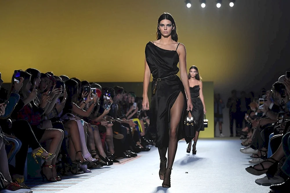 Kendall Jenner auf dem Laufsteg