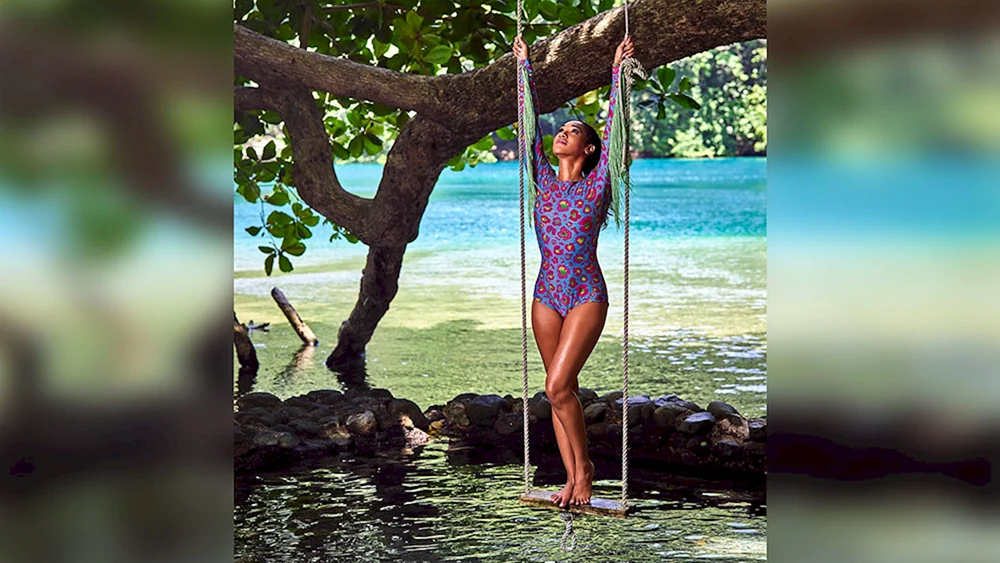 Candice Patton