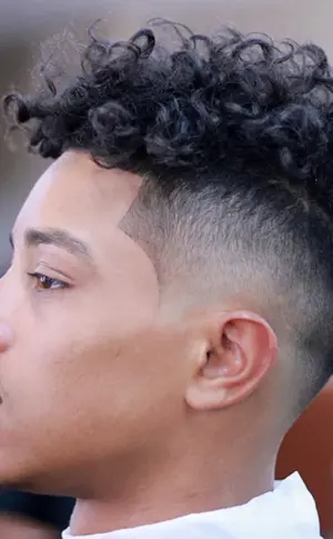 Lockiger Fade
