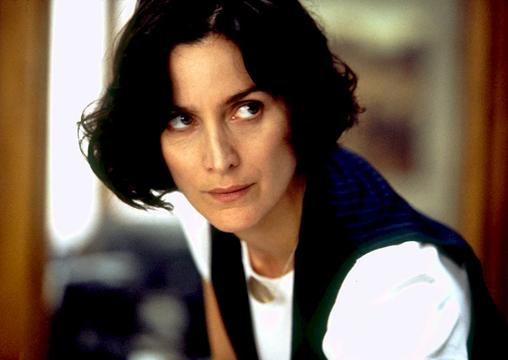 Carrie-Anne Moss
