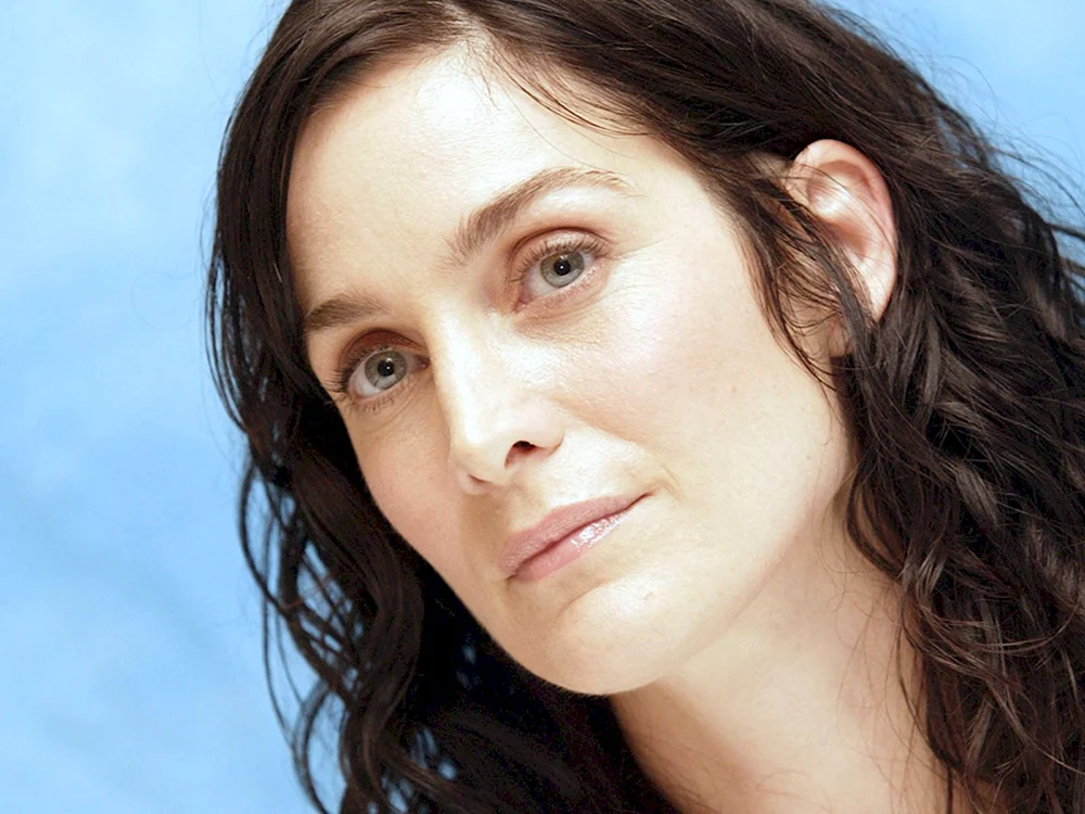 Carrie-Ann Moss