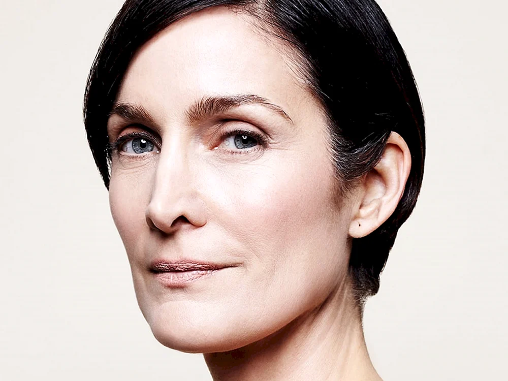 Carrie-Anne Moss als junges Mädchen