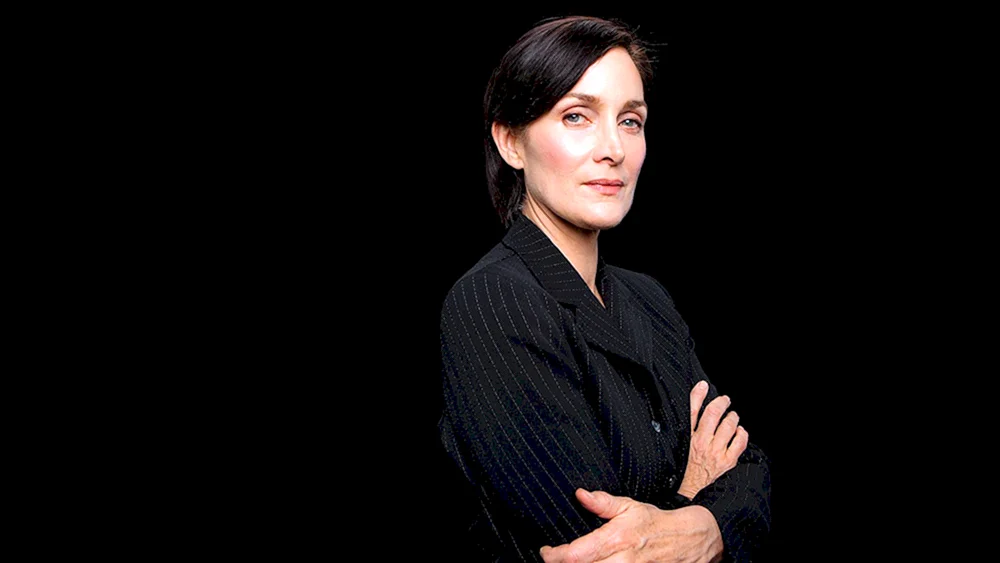 Carrie-Anne Moss 2022