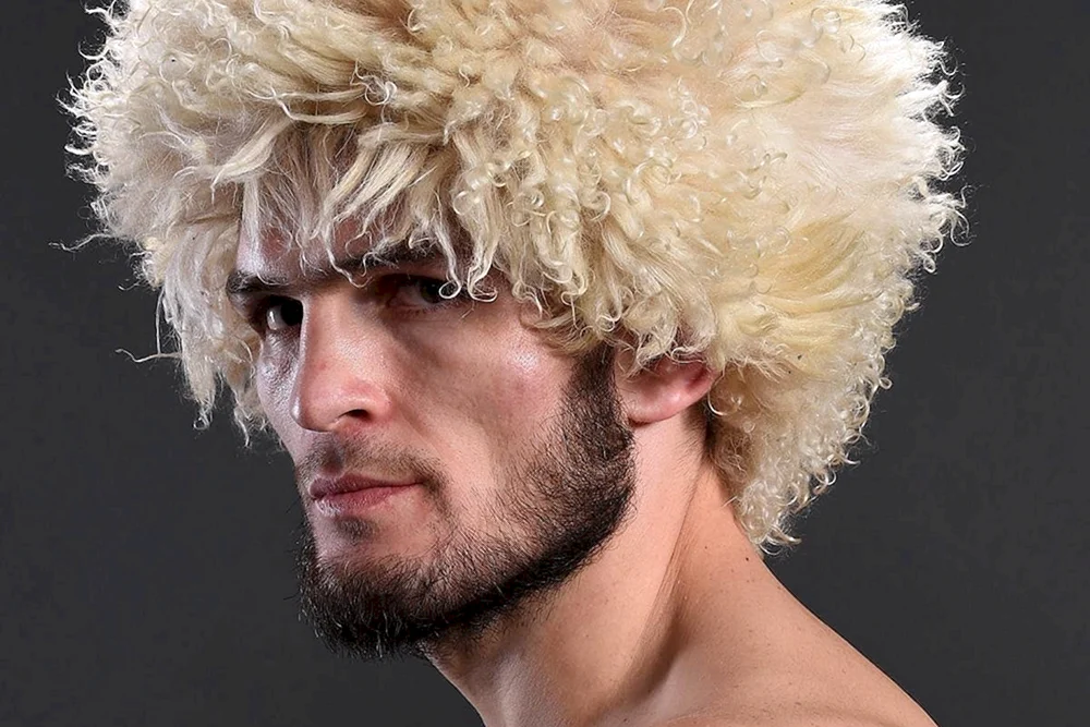 Khabib Nurmagomedov in einer Papakha