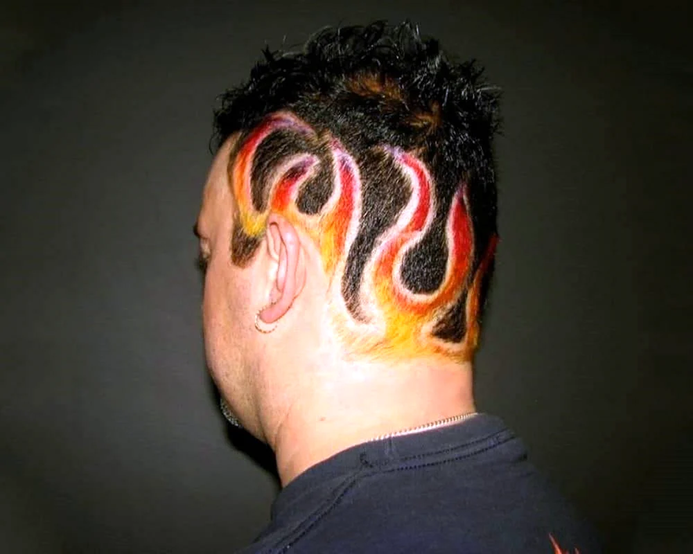 Haartattoo auf dem Kopf