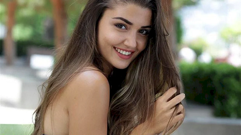 Hande Erçel