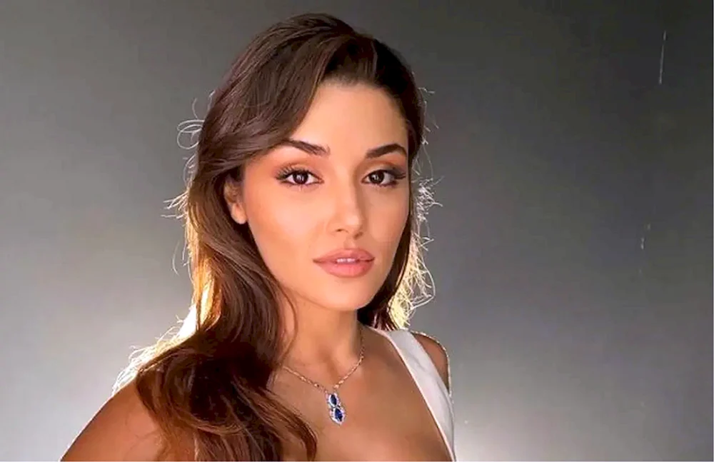 Hande Erçel
