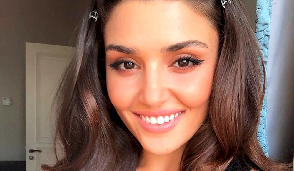 Hande Erçel