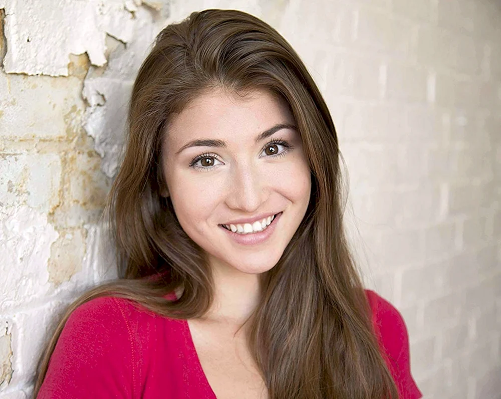 Hannah Lazar