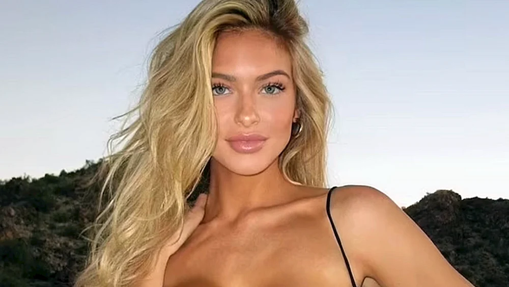 Hannah Palmer hot