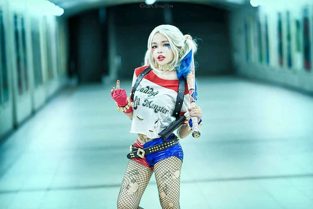 Margo Robbie Harley.