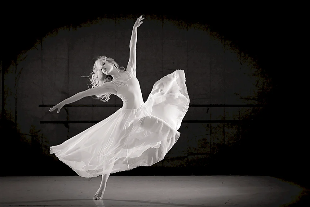 Heleni Crawford Ballerina
