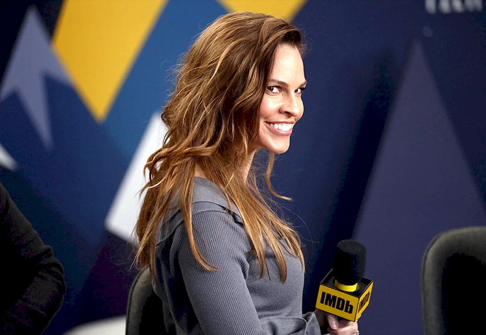 Hilary Swank 2022