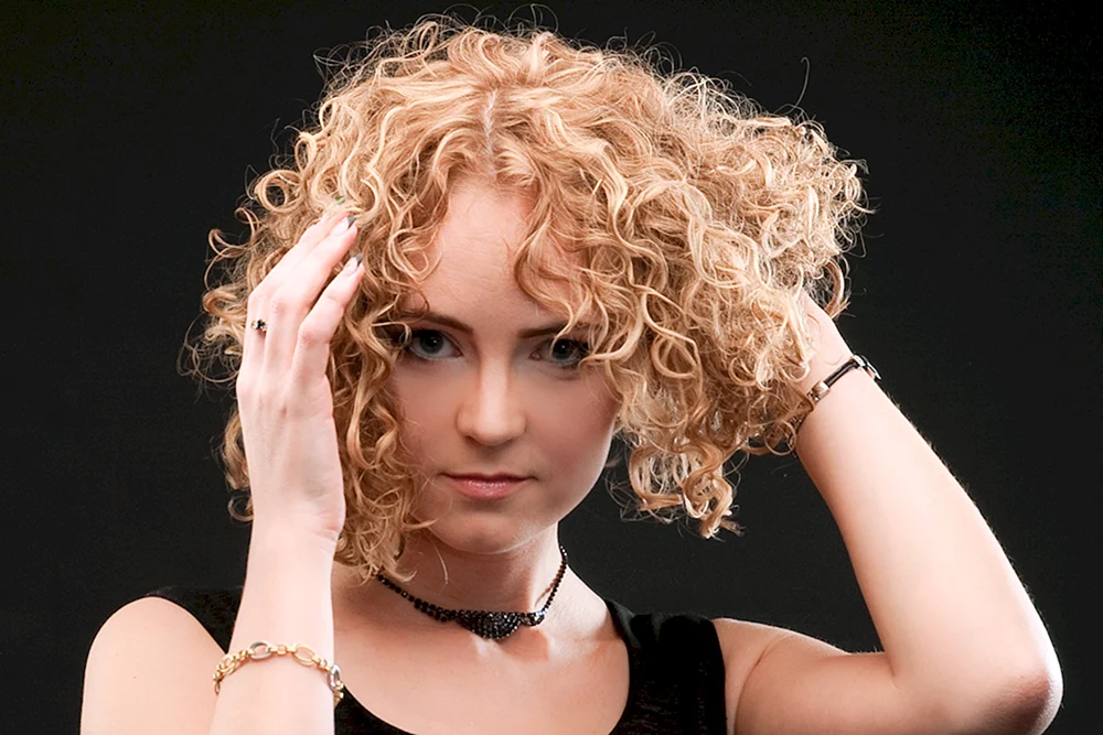 Curly Jacqueline Stone