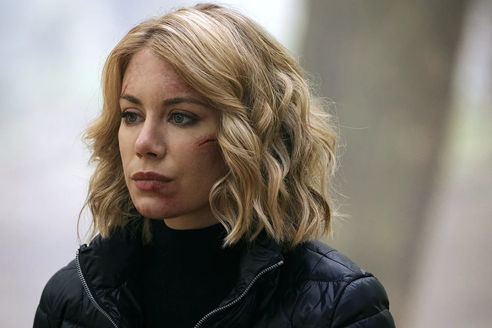 Emilia Harcourt Der Peacemaker