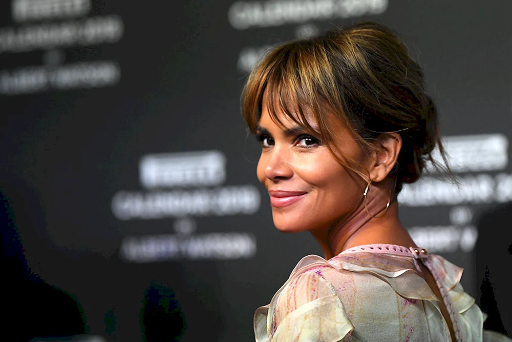 Halle Berry Berry Lächeln