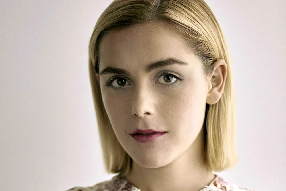 Kiernan Shipka 2022