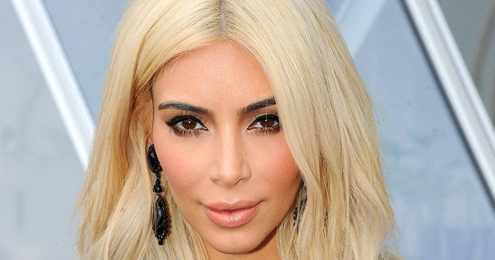 Kim Kardashian blond