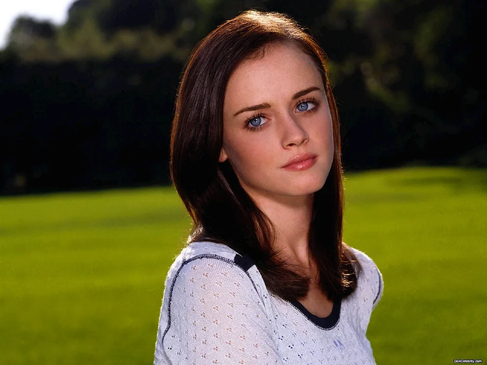 Alexis Bledel 2022