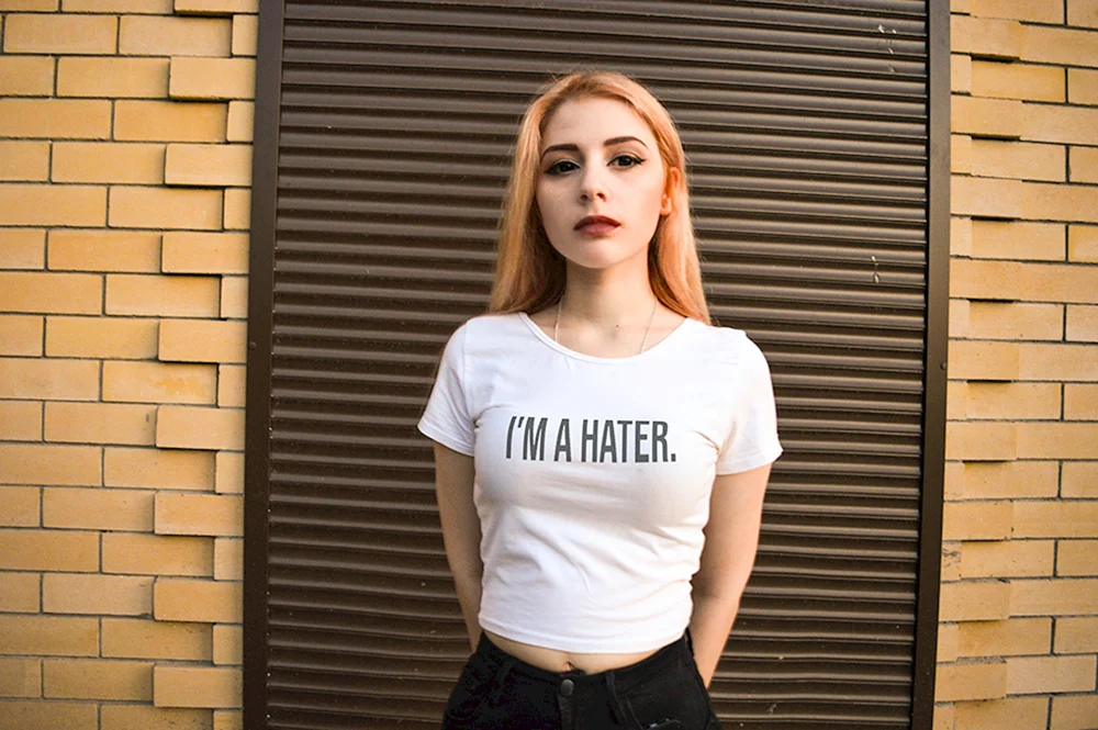 Kira. braun1Kira Skachko
