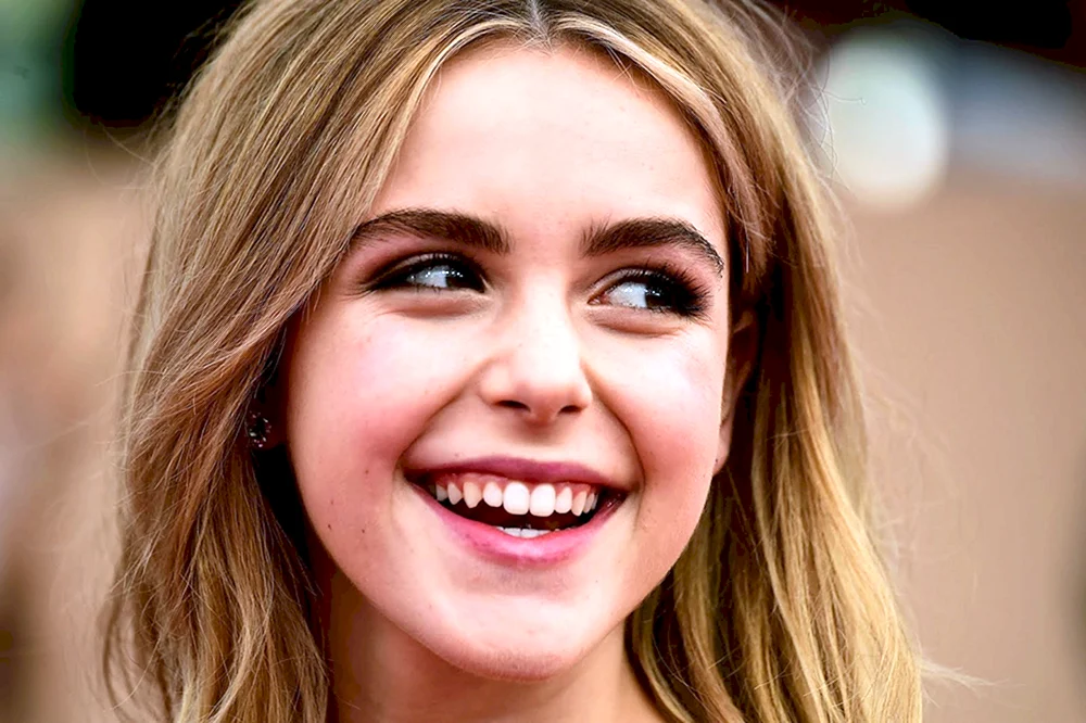 Kiernan Shipka Kiernan Shipka