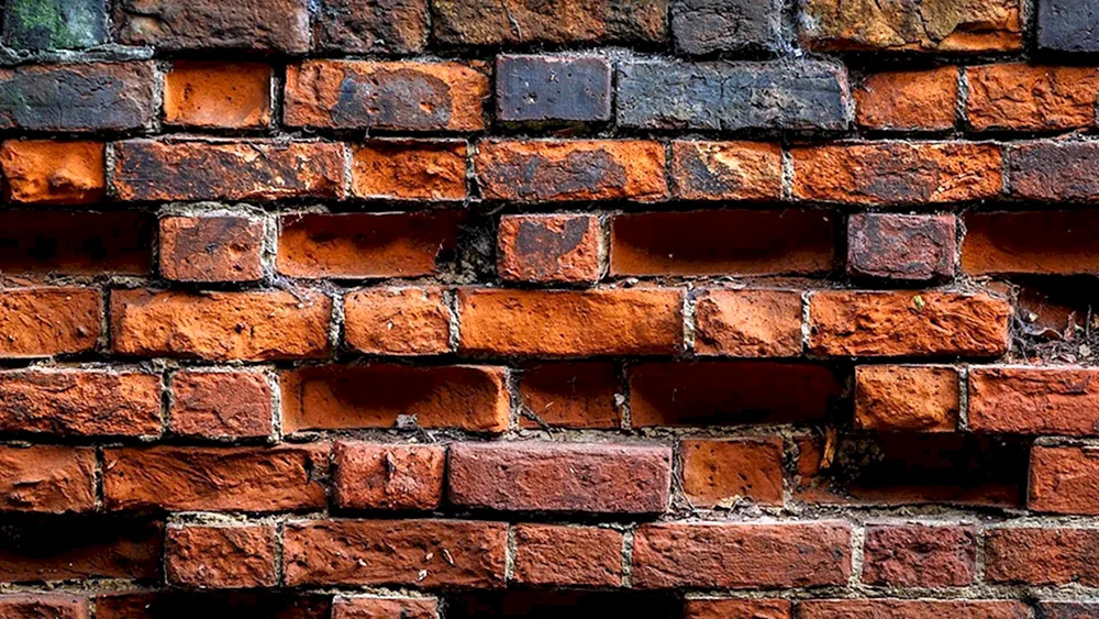 Schwarze Ziegelwand