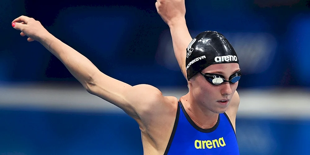 Kirpichnikova Anastasia Schwimmen