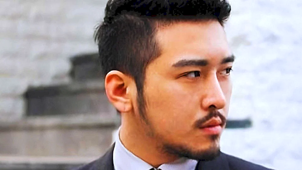 Koreanische Frisuren für Männer