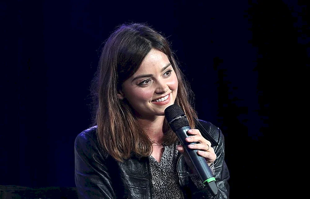 Jenna Coleman ist heißer