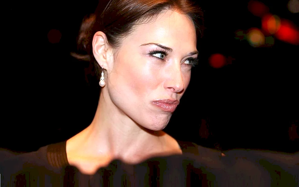 Claire Antonia Forlani Foto