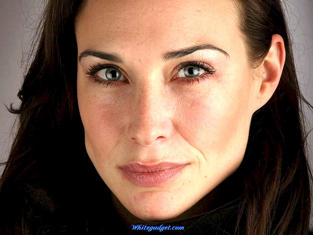 Claire Antonia Forlani HD